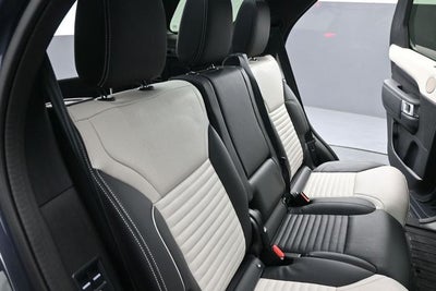 2024 Land Rover Discovery Metropolitan Edition