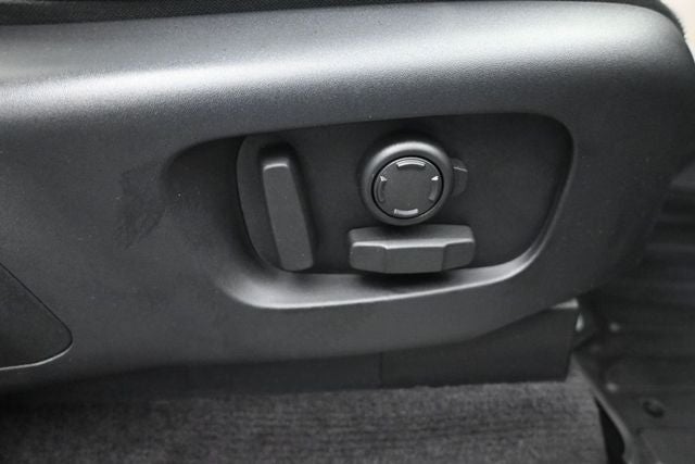 2024 Land Rover Discovery Metropolitan Edition