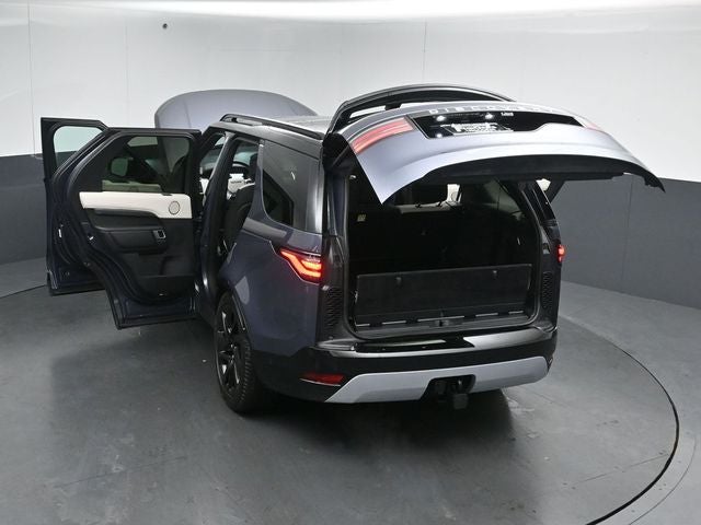 2024 Land Rover Discovery Metropolitan Edition