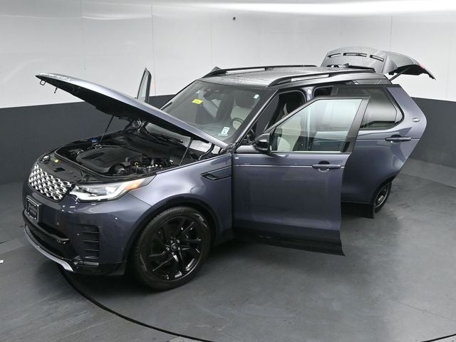 2024 Land Rover Discovery Metropolitan Edition