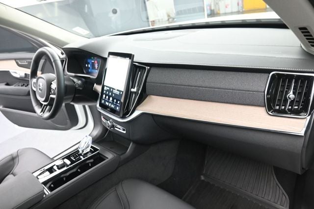 2025 Volvo XC90 B6 Plus 6-Seater 2025.5