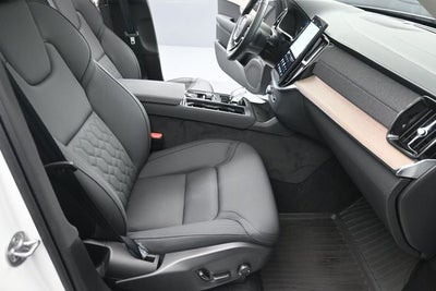 2025 Volvo XC90 B6 Plus 6-Seater 2025.5