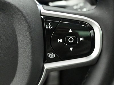 2022 Volvo XC60 Recharge Plug-In Hybrid T8 R-Design