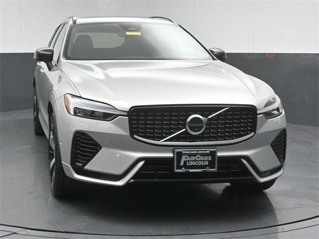 2022 Volvo XC60 Recharge Plug-In Hybrid T8 R-Design