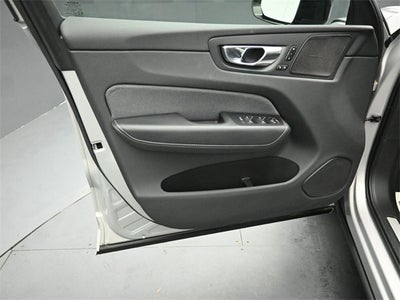 2022 Volvo XC60 Recharge Plug-In Hybrid T8 R-Design