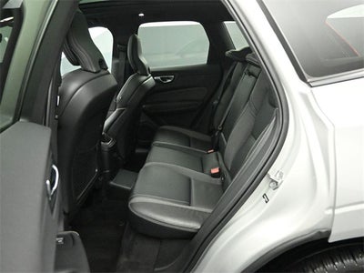 2022 Volvo XC60 Recharge Plug-In Hybrid T8 R-Design