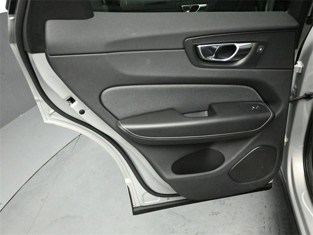 2022 Volvo XC60 Recharge Plug-In Hybrid T8 R-Design