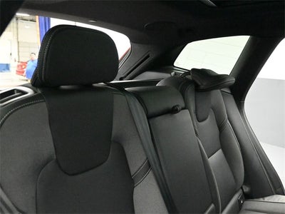 2022 Volvo XC60 Recharge Plug-In Hybrid T8 R-Design