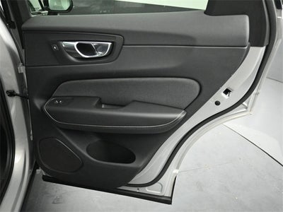 2022 Volvo XC60 Recharge Plug-In Hybrid T8 R-Design