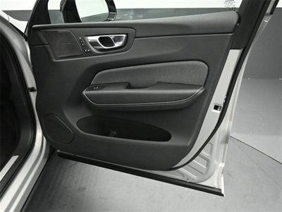 2022 Volvo XC60 Recharge Plug-In Hybrid T8 R-Design