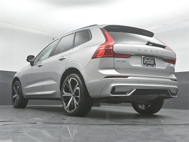 2022 Volvo XC60 Recharge Plug-In Hybrid T8 R-Design
