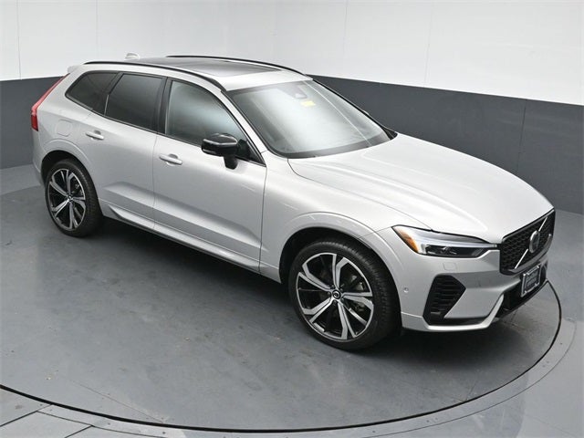 2022 Volvo XC60 Recharge Plug-In Hybrid T8 R-Design