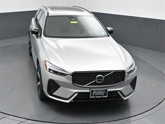 2022 Volvo XC60 Recharge Plug-In Hybrid T8 R-Design