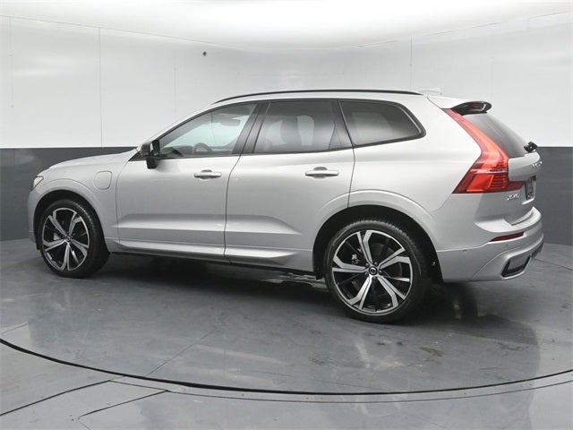 2022 Volvo XC60 Recharge Plug-In Hybrid T8 R-Design