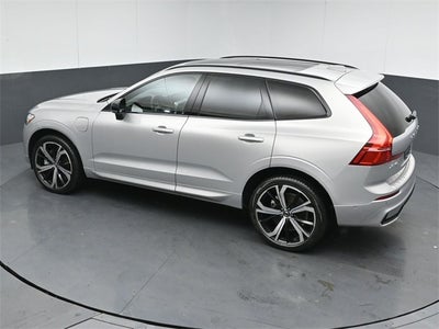 2022 Volvo XC60 Recharge Plug-In Hybrid T8 R-Design