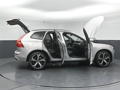 2022 Volvo XC60 Recharge Plug-In Hybrid T8 R-Design
