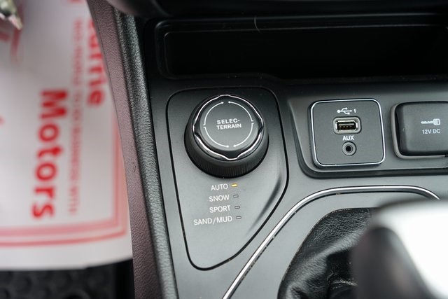 2020 Jeep Cherokee Base