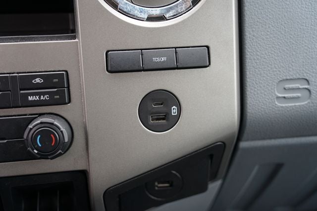 2023 Ford F-650SD Base Box Truck