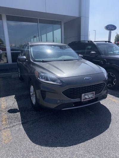 2020 Ford Escape SE