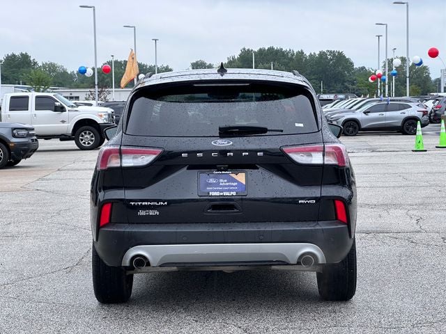 2022 Ford Escape Titanium