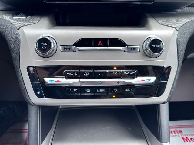 2023 Ford Explorer XLT Sport Apperance