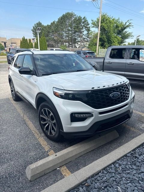 2022 Ford Explorer ST-Line