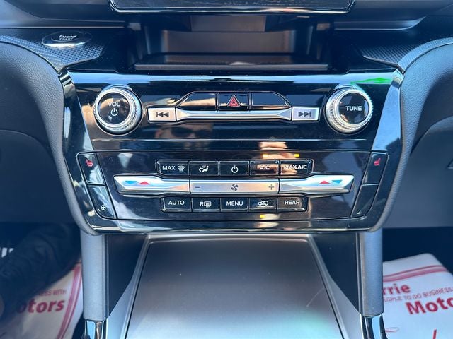 2024 Ford Explorer ST-Line