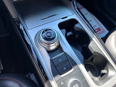 2024 Ford Explorer ST-Line