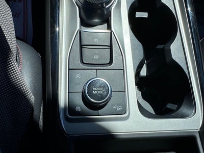 2024 Ford Explorer ST-Line