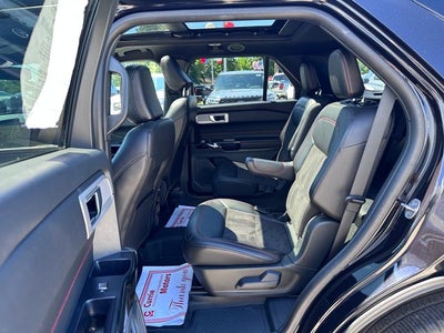 2024 Ford Explorer ST-Line