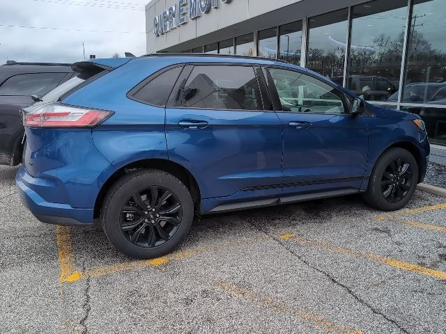 2022 Ford Edge SE Black Appearance Package