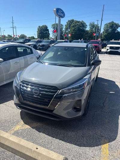 2024 Nissan Kicks SR