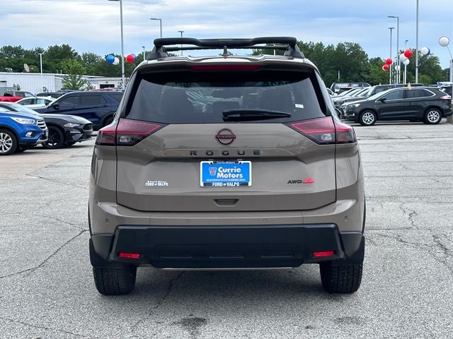 2025 Nissan Rogue Rock Creek