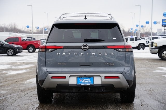 2022 Nissan Pathfinder Platinum