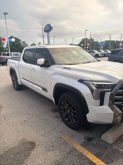 2026 Toyota Tundra Hybrid Platinum