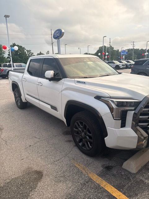 2026 Toyota Tundra Hybrid Platinum