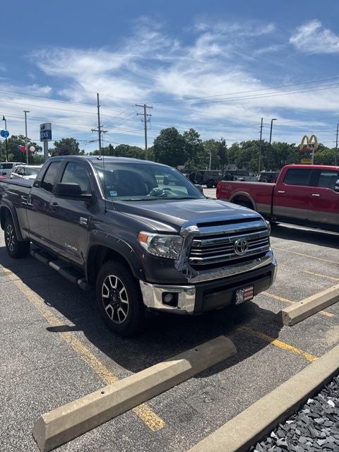 2017 Toyota Tundra SR5