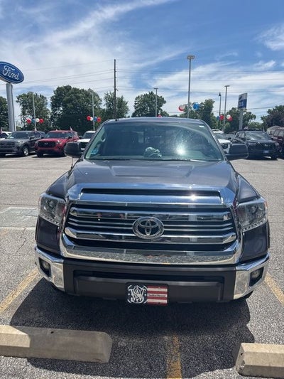 2017 Toyota Tundra SR5