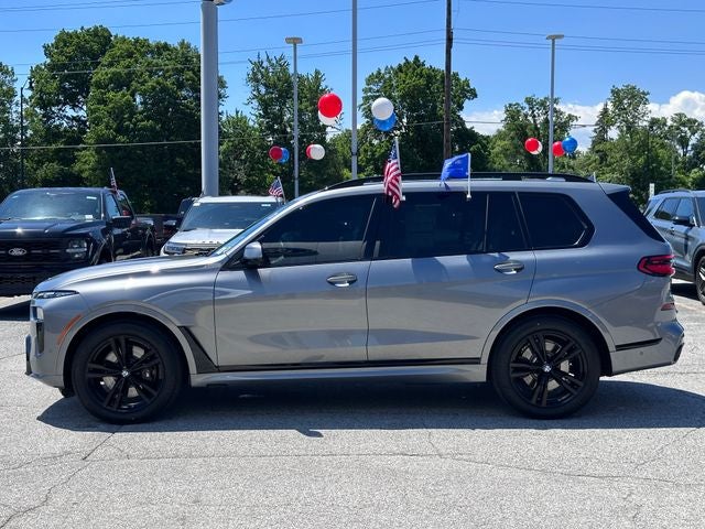 2023 BMW X7 xDrive40i