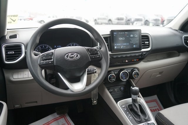 2020 HYUNDAI VENUE - Image 8
