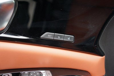 2024 Kia Carnival SX