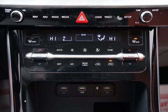 2024 Kia Carnival SX