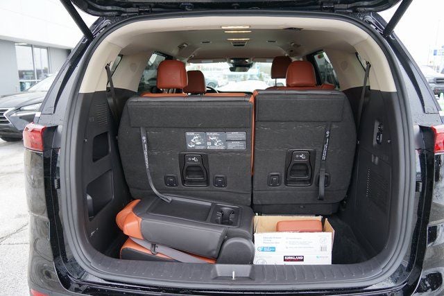 2024 Kia Carnival SX