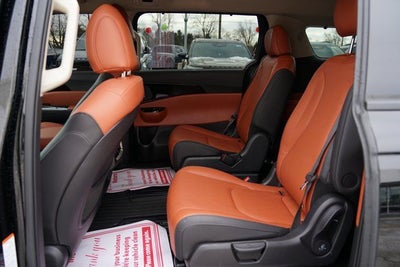 2024 Kia Carnival SX