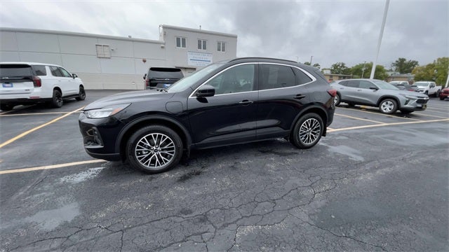 2025 Ford Escape Plug-In Hybrid Base