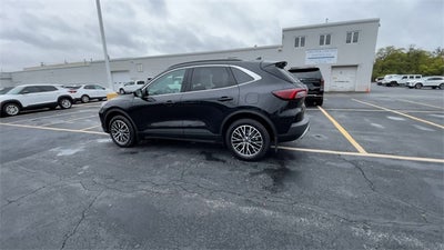 2025 Ford Escape Plug-In Hybrid Base
