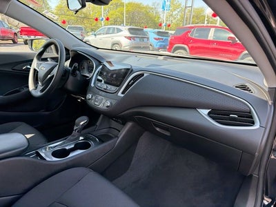 2022 Chevrolet Malibu LS 1LS