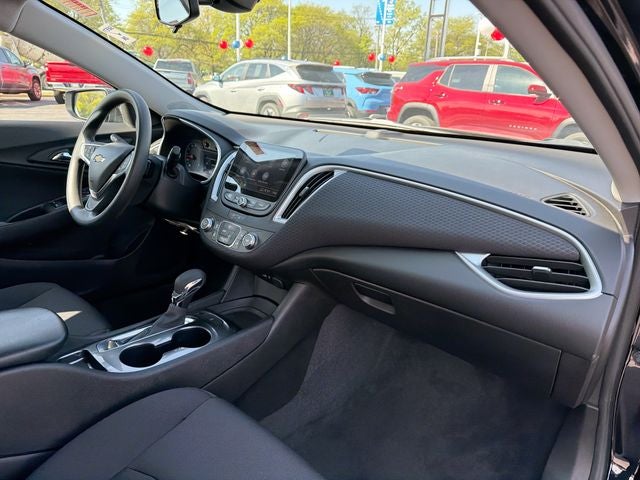 2022 Chevrolet Malibu LS 1LS