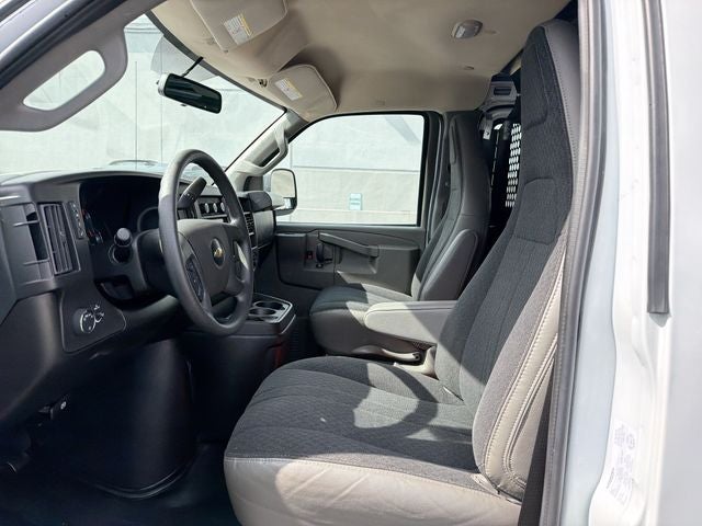 2024 Chevrolet Express 2500 Work Van Cargo