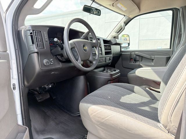 2024 Chevrolet Express 2500 Work Van Cargo